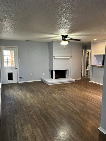 2816 Capella Cir in Garland, TX - Foto de edificio - Building Photo