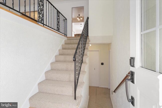 property at 3838 Glenbrook Rd