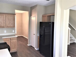 304 Double Oak Ln in Lake Dallas, TX - Building Photo - Building Photo