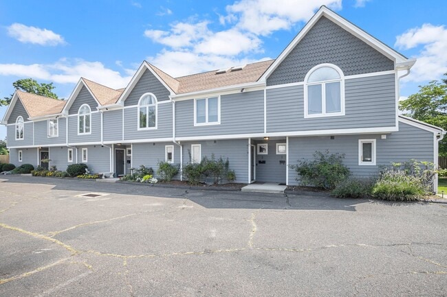 11 Van Zant St in Norwalk, CT - Building Photo - Building Photo