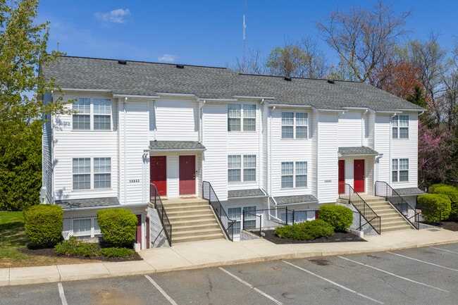 Parkview Apartments in Orange, VA - Building Photo - Primary Photo