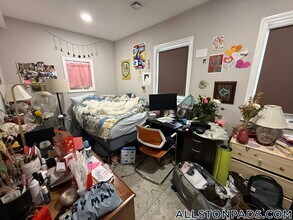 66 Quint Ave in Boston, MA - Building Photo - Building Photo