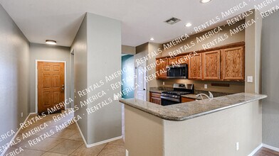 11555 W Kinderman Dr in Avondale, AZ - Building Photo - Building Photo