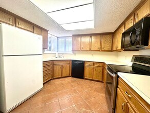 8614 Memphis Ave in Lubbock, TX - Building Photo - Building Photo