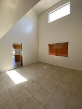 1805 E Calle Grandiosa in Tucson, AZ - Building Photo - Building Photo