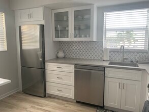 21 Colonial Club Dr, Unit 200 in Boynton Beach, FL - Building Photo - Building Photo