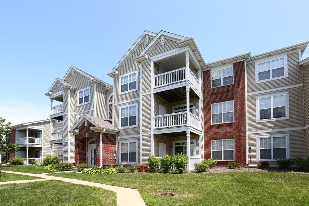 Ascend St Charles in St. Charles, IL - Building Photo