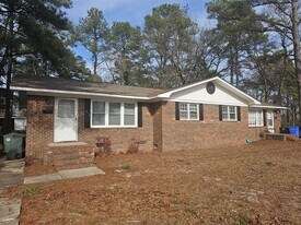 315 Lynn Ave in Fayetteville, NC - Building Photo