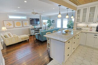 2611 Avenue Q in Galveston, TX - Building Photo - Building Photo