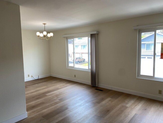 81 Camelot Ct in Daly City, CA - Building Photo - Building Photo