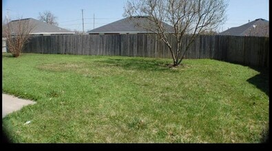 600 Woods Dr in Centerton, AR - Building Photo - Building Photo