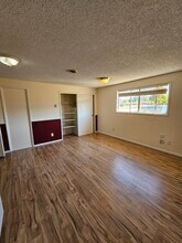 1414 Orchard Home Dr in Medford, OR - Building Photo - Building Photo
