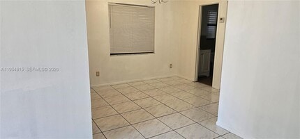 6899 Pembroke Rd in Pembroke Pines, FL - Building Photo - Building Photo