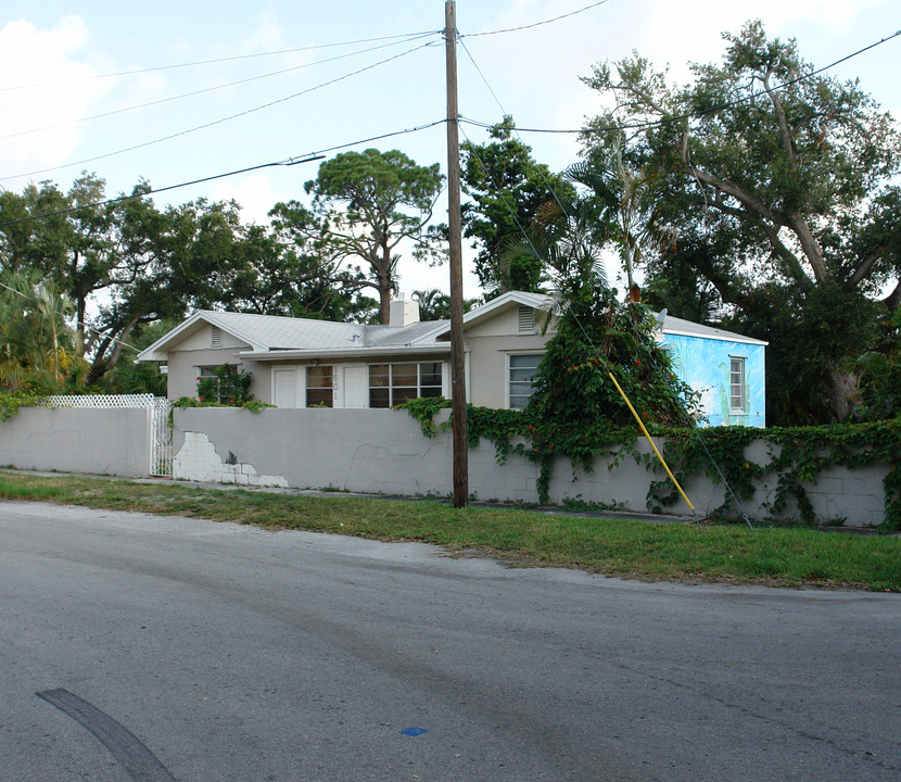 1601 SW 11th St in Fort Lauderdale, FL - Building Photo