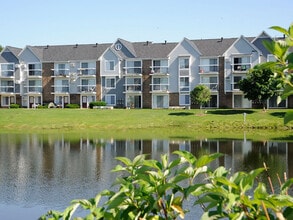 The Landings Apartments in Westland, MI - Building Photo - Building Photo