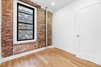 443 E 88th St in New York, NY - Building Photo - Building Photo