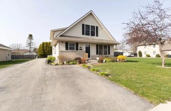 3326 E Adams Ave in Cudahy, WI - Building Photo - Building Photo