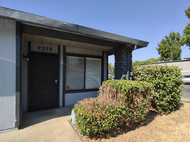 9279 Corinthian Cir, Unit 9279 Corinthian Circle in Sacramento, CA - Building Photo - Building Photo
