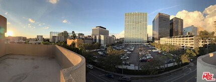 701 S Kingsley Dr in Los Angeles, CA - Building Photo - Building Photo