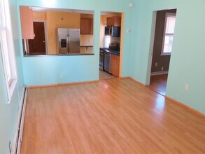 741 Somerville Ave, Unit 1 in Somerville, MA - Foto de edificio - Building Photo