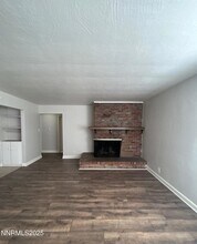 660 Kirman Ave in Reno, NV - Foto de edificio - Building Photo