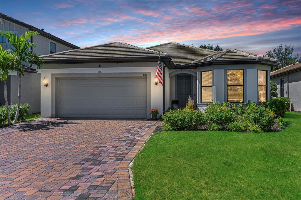 718 Gadwall Ct in Bradenton, FL - Building Photo