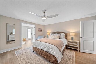 914 Spanish Dr S in Longboat Key, FL - Building Photo - Building Photo