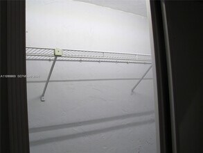 50 E 43rd St in Hialeah, FL - Building Photo - Building Photo