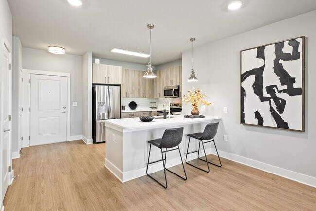 The Beacon at 331 Apartments