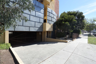 434 S Westmoreland Ave in Los Angeles, CA - Building Photo - Building Photo