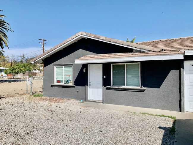 property at 16510 Lakeshore Dr