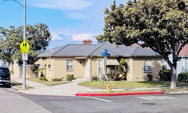 property at 2725 W 81st St