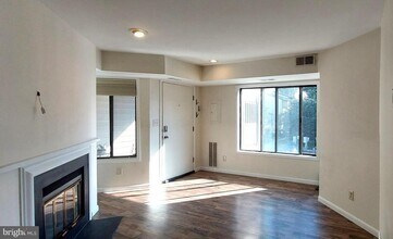 9706 Hellingly Pl in Gaithersburg, MD - Building Photo - Building Photo