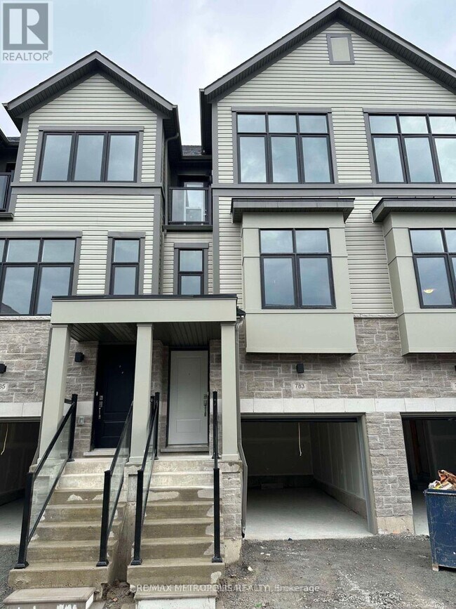 783 Kootenay Path in Oshawa, ON - Building Photo - Building Photo