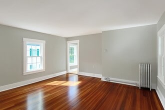 35 Souhegan St in Milford, NH - Building Photo - Building Photo