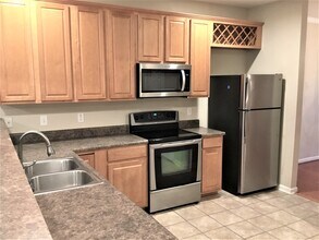 1326 Crystal Skye Ct in Burlington, NC - Building Photo - Building Photo