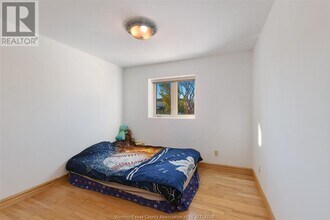 555 Revland Dr in Tecumseh, ON - Building Photo - Building Photo