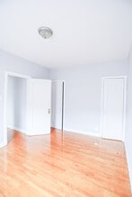 6950 N Ashland Blvd, Unit #403 in Chicago, IL - Building Photo - Building Photo