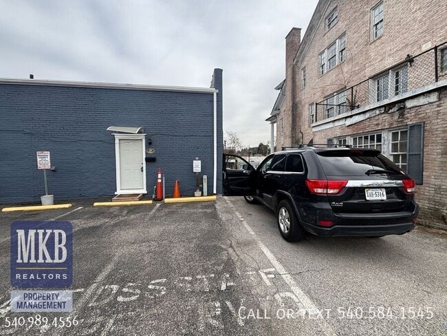 property at 17 S College Ave