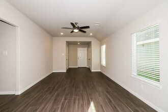 5107 Shelby Katherine Dr in Rosharon, TX - Building Photo - Building Photo