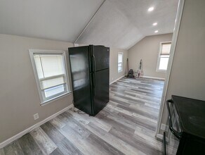 380 Falconer St., Unit Rear in North Tonawanda, NY - Building Photo - Building Photo