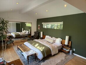 5208 Woodman Ave in Van Nuys, CA - Building Photo - Building Photo