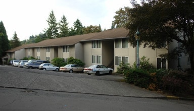 Timberlee Apartments in Portland, OR - Foto de edificio - Building Photo