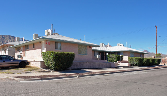 4929 Byron St in El Paso, TX - Building Photo - Building Photo