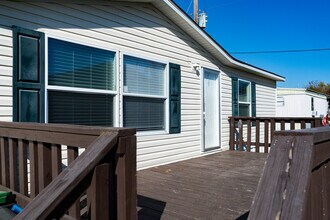 120 Parma Ct in Sanger, TX - Foto de edificio - Building Photo