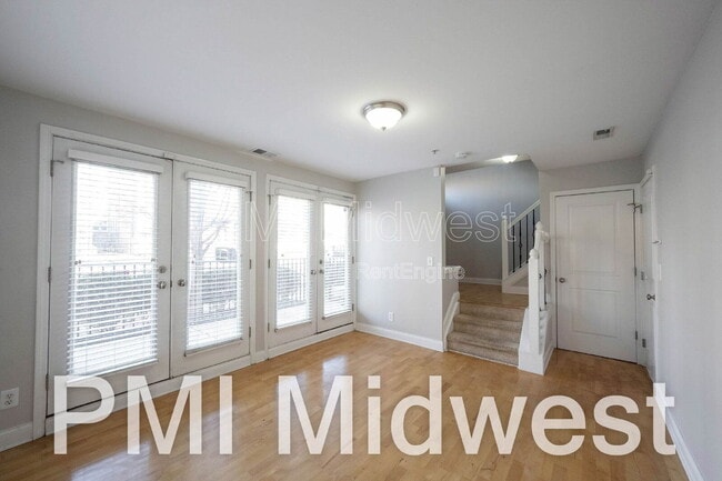 515 E New York St in Indianapolis, IN - Foto de edificio - Building Photo