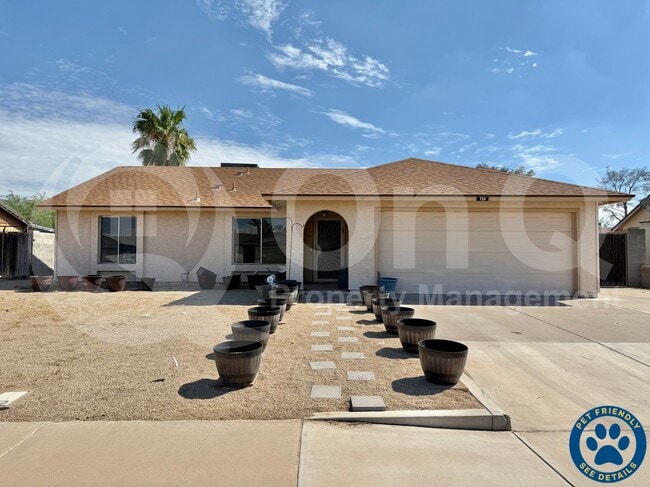 property at 713 W Mesquite St