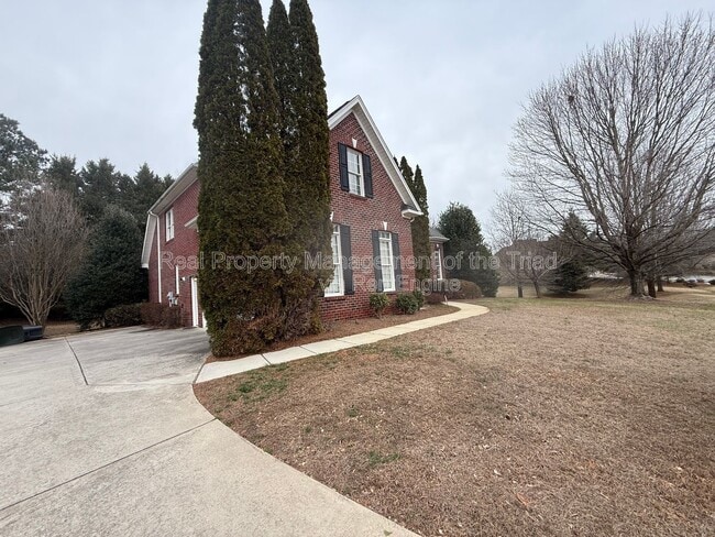 2528 N Beech Ln in Greensboro, NC - Building Photo - Building Photo