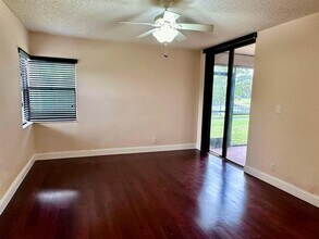 3000 NW 42nd Ave, Unit B101 in Coconut Creek, FL - Foto de edificio - Building Photo