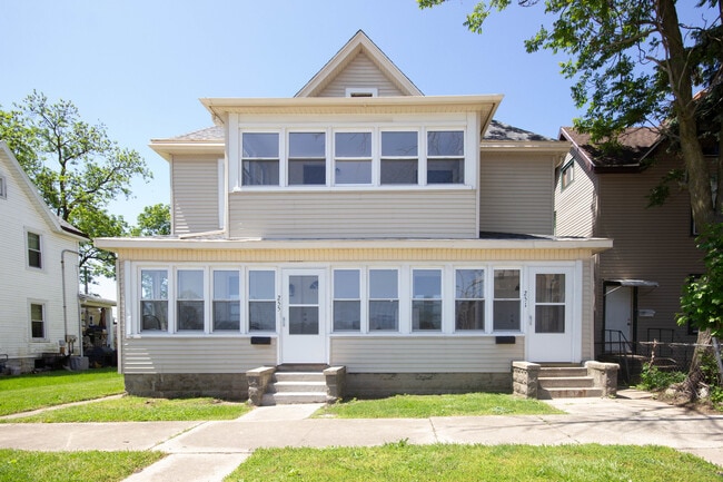 property at 255 S 5th Ave